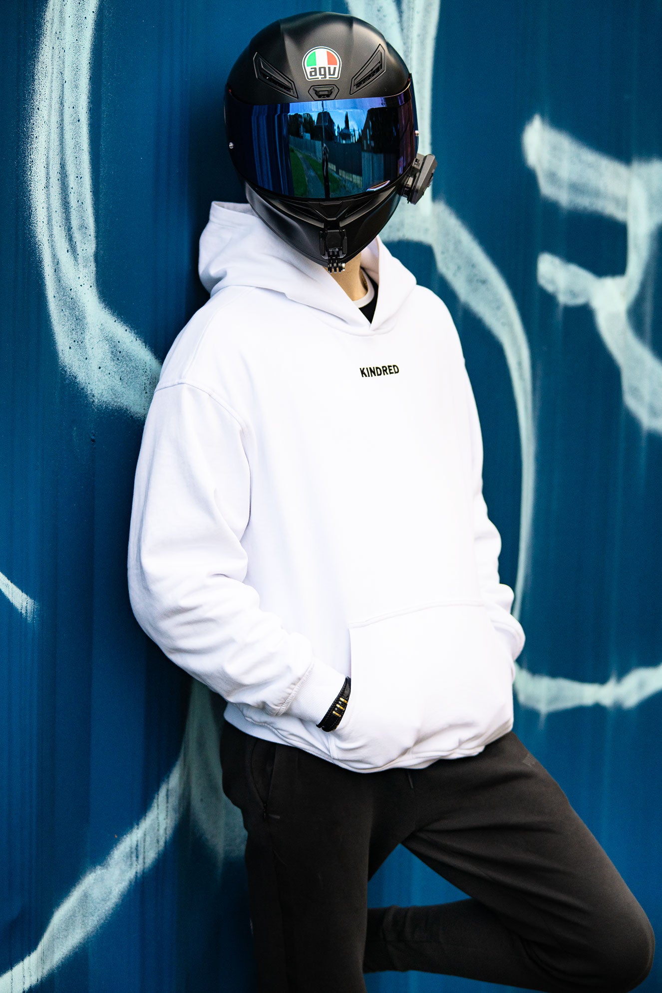 Static White — image 2